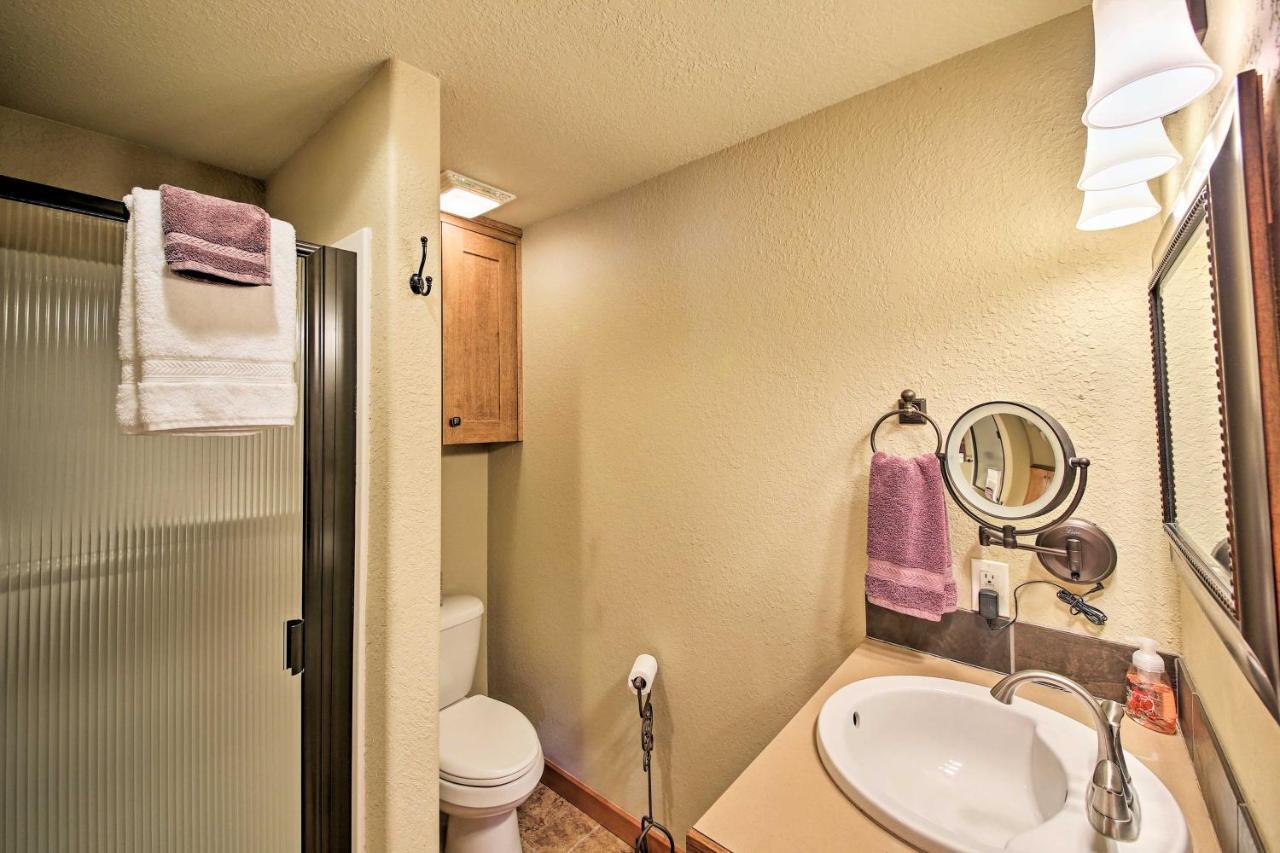 Lake Pend Oreille Condo With Porch And Mountain View! แซนด์พอยต์ ภายนอก รูปภาพ