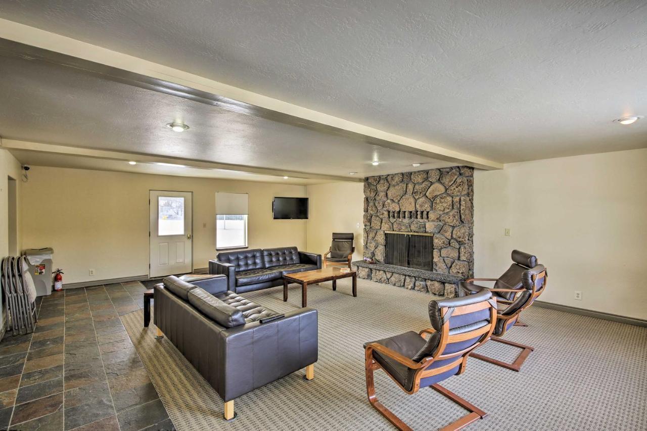 Lake Pend Oreille Condo With Porch And Mountain View! แซนด์พอยต์ ภายนอก รูปภาพ
