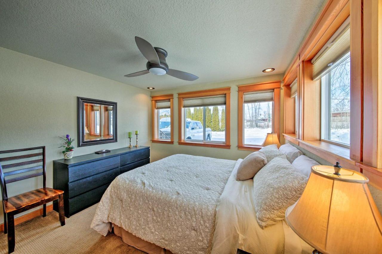 Lake Pend Oreille Condo With Porch And Mountain View! แซนด์พอยต์ ภายนอก รูปภาพ